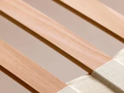 Grüne Erde Bett Jukai Pur, ohne Betthaupt mit Bettrahmenhousse, inkl. integriertem Lattenrost, 160 x 200 cm, Baumwollstoff Ondula Greige (139),