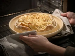 Grüne Erde Brotbackplatte aus Spezialkeramik, ø 30 cm, H 4 cm