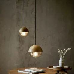 Grüne Erde Hängeleuchte Avo inkl. Leuchtmittel, Ø 23 cm, Glas braun getönt, Buche