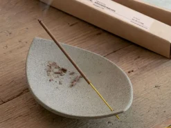 Grüne Erde Räucherstäbchen Zedernholz, 12 Stück