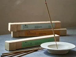 Grüne Erde Räucherstäbchenhalter aus Feinsteinzeug, unglasiert, H 2 cm, ø 11 cm