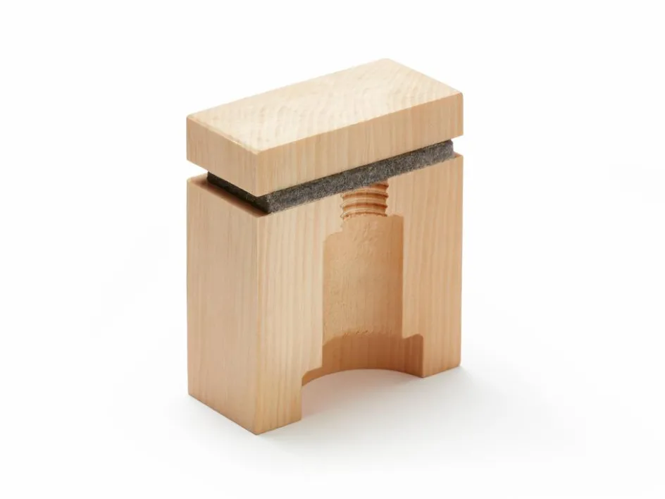 Grüne Erde Set: Zirbenduftspender mit Filz und Holzgewinde + Zirbenwald Aromaölmischung