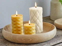 Grüne Erde Stumpenkerze Relief aus Bienenwachs, , Höhe 12 cm, ø 6,5 cm