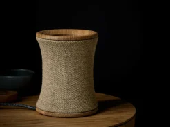 Grüne Erde Tischleuchte Malla inkl. Leuchtmittel, Schirm 100% Schafschurwolle, 3D Strick Sand,